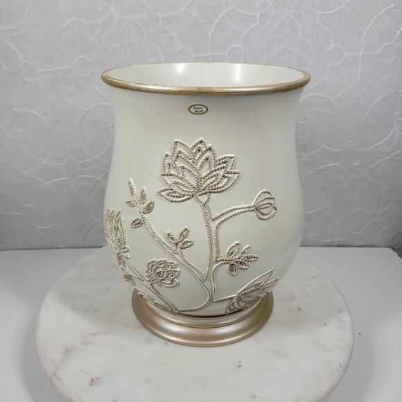 Popular Bath Maddie Waste Basket 10" Cream Floral Resin Raised Design Trash Can - Picture 9 of 14